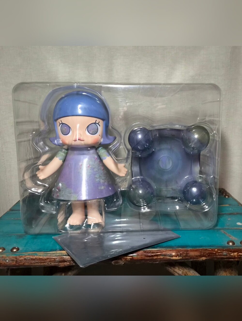 POP MART MEGA ROYAL MOLLY 400% Claude Monet-Les Nymphéas Figure Limited Edition